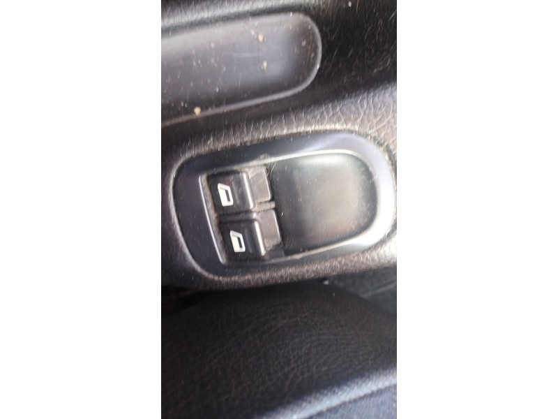 Recambio de mando elevalunas delantero derecho para peugeot 206 hatchback (2a/c) 1.4 i referencia OEM IAM VERE4399  