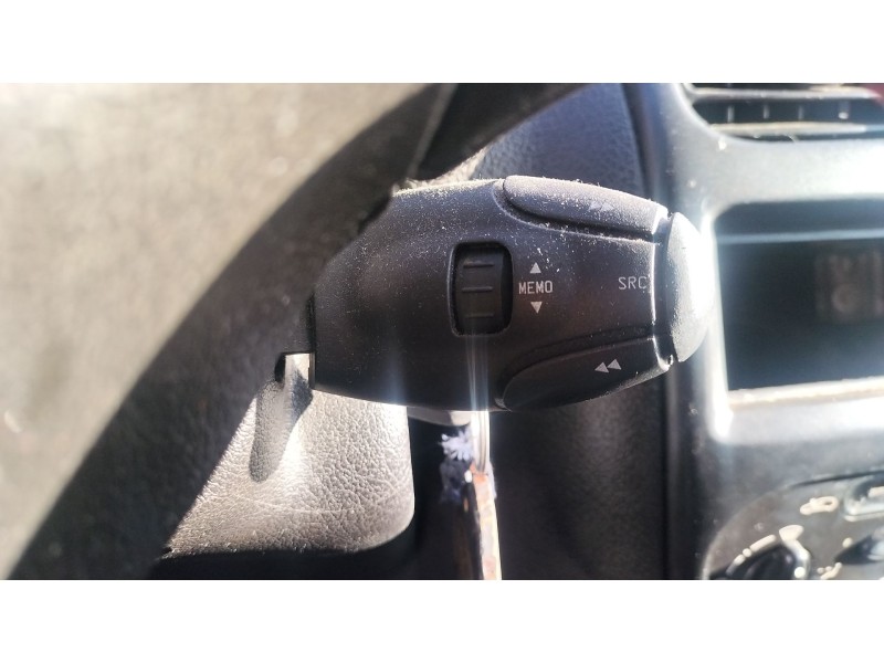 Recambio de mando multifuncion para peugeot 206 hatchback (2a/c) 1.4 i referencia OEM IAM   