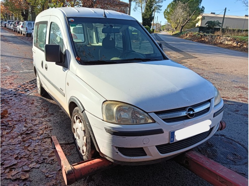 opel combo tour del año 2004