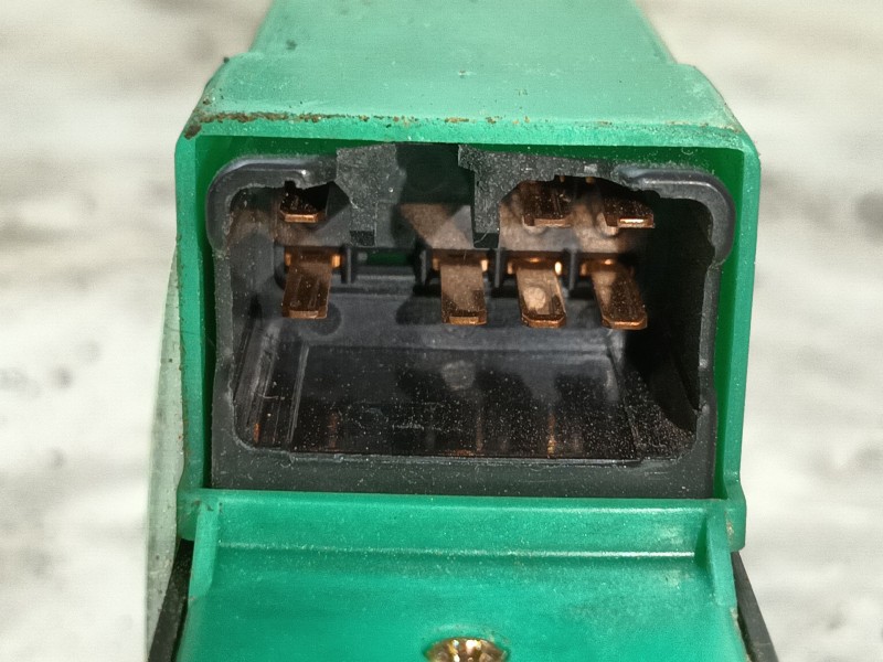 Recambio de mando elevalunas delantero izquierdo para suzuki jimny todo terreno, abierta (sn) 1.3 16v 4wd (sn413) referencia OEM