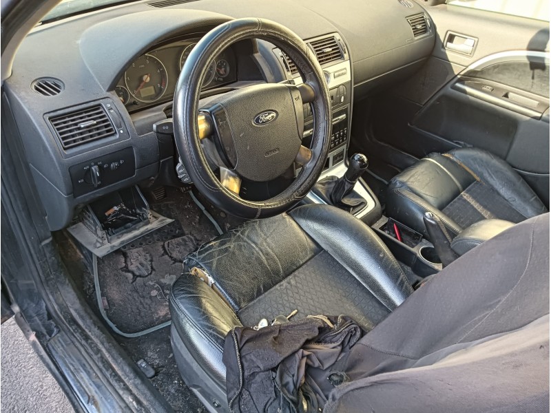 ford mondeo iii sedán (b4y) del año 2004