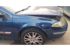 Recambio de aleta delantera derecha para renault laguna ii grandtour (kg0/1_) 1.9 dci (kg0g) referencia OEM IAM   