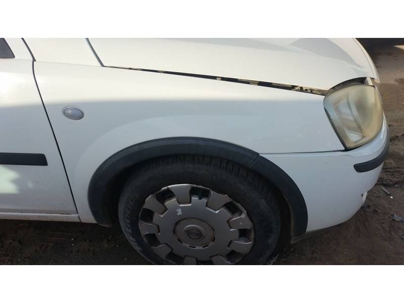 Recambio de aleta delantera izquierda para opel combo tour 1.3 cdti 16v referencia OEM IAM   