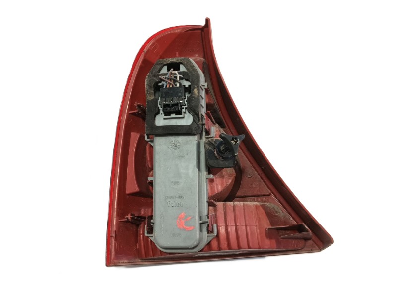 Recambio de piloto trasero derecho para renault clio ii (bb_, cb_) 1.5 dci (b/cb07) referencia OEM IAM 7700410518  