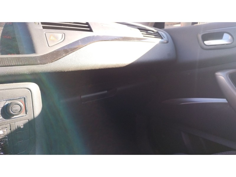 Recambio de guantera para citroën c5 iii (rd_) 2.0 hdi 165 referencia OEM IAM 8226PK / 16069568ZD  