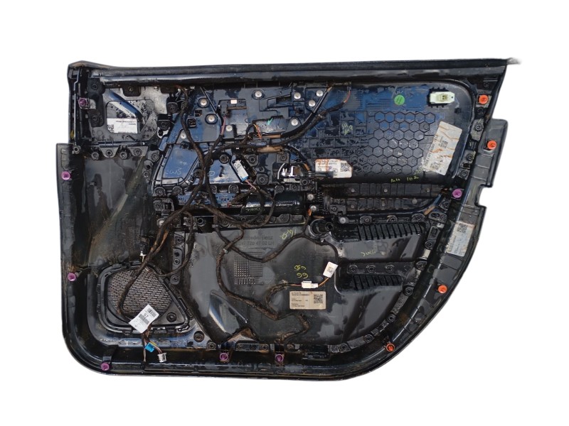 Recambio de guarnecido puerta delantera izquierda para mercedes-benz glb (x247) glb 200 d (247.612) referencia OEM IAM  A2477204