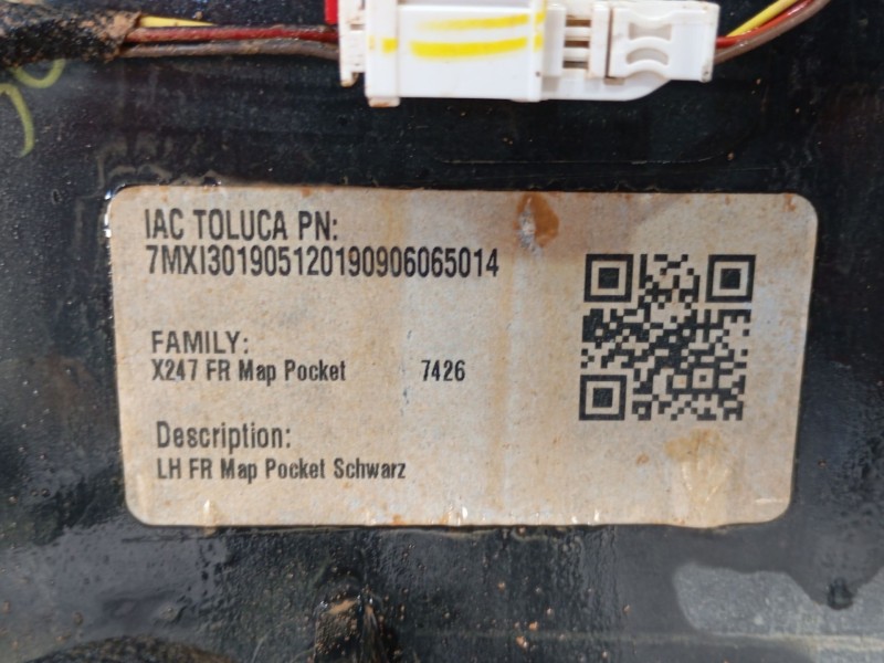 Recambio de guarnecido puerta delantera izquierda para mercedes-benz glb (x247) glb 200 d (247.612) referencia OEM IAM  A2477204