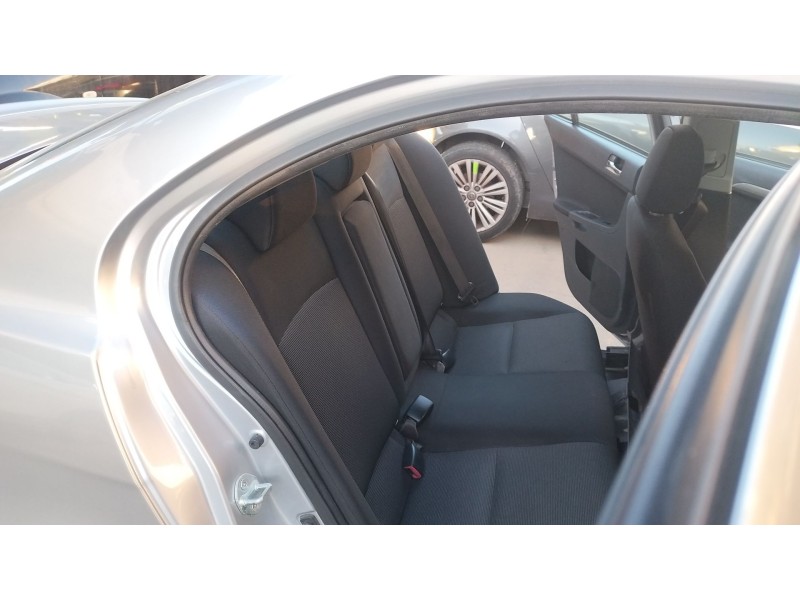 Recambio de asientos traseros para mitsubishi lancer viii (cy_a, cz_a) 2.0 di-d (cy8a) referencia OEM IAM   