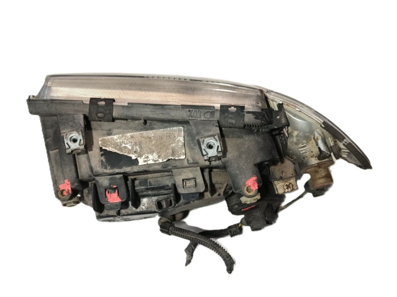 Recambio de faro derecho para audi a3 (8l1) 1.6 referencia OEM IAM 8L0941030  