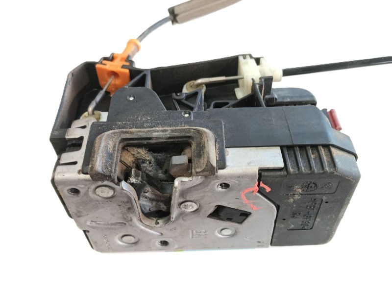 Recambio de cerradura puerta delantera derecha para opel combo tour 1.7 cdti 16v referencia OEM IAM 24434885  