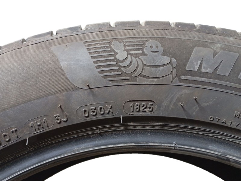 Recambio de neumatico para » otros... modelos referencia OEM IAM 235/55 R18 2 MICHELIN