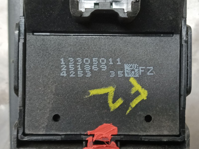 Recambio de mando elevalunas delantero izquierdo para opel astra j sports tourer (p10) 1.6 sidi (35) referencia OEM IAM   