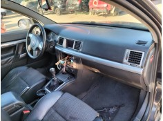 opel vectra c (z02) del año 2004 2