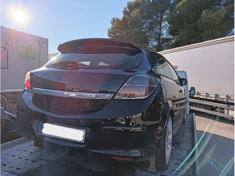 opel astra h gtc (a04) del año 2006