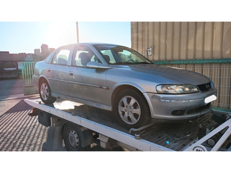opel vectra b (j96) del año 2002