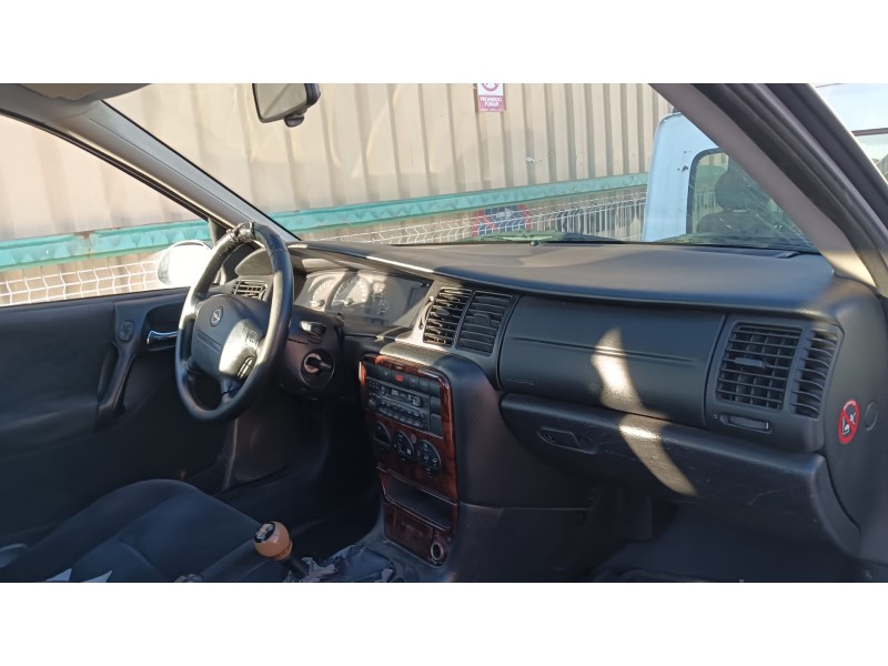 opel vectra b (j96) del año 2002