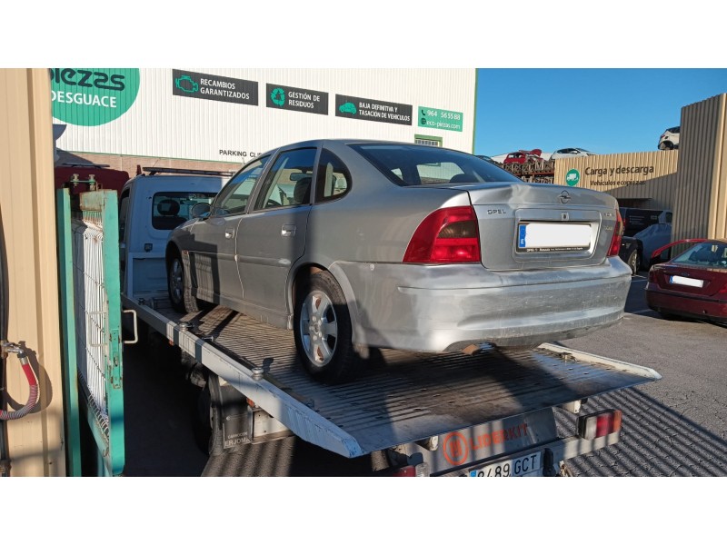 opel vectra b (j96) del año 2002