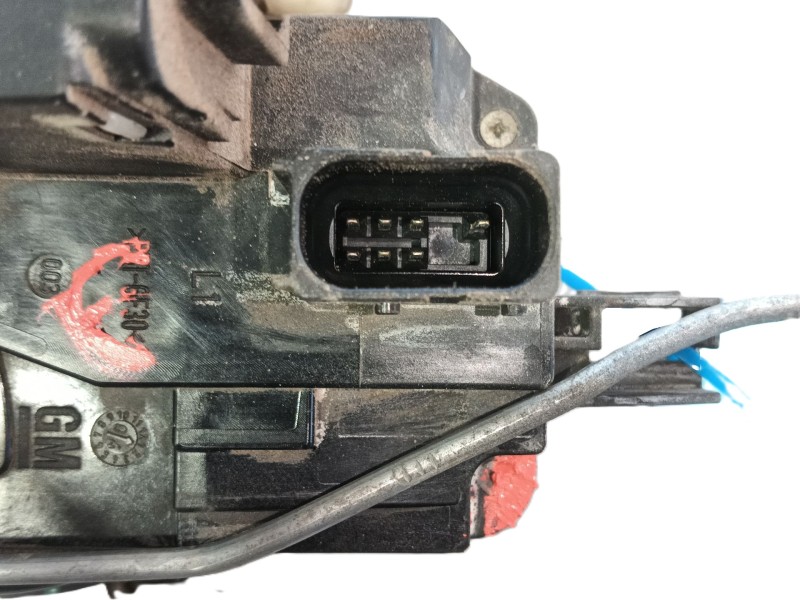 Recambio de cerradura puerta delantera izquierda para opel vectra c (z02) 1.8 16v referencia OEM IAM 13210768  