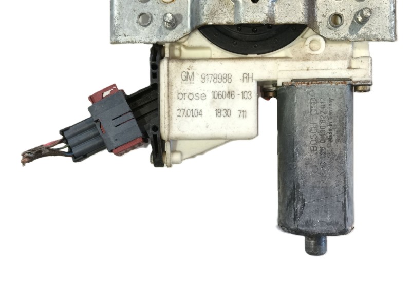 Recambio de elevalunas delantero derecho para opel vectra c (z02) 1.8 16v referencia OEM IAM 93171821  