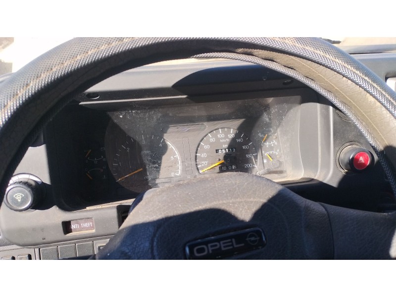 Recambio de cuadro instrumentos para opel monterey a (m92) 3.1 td (ubs69d, ubs69g) referencia OEM IAM   