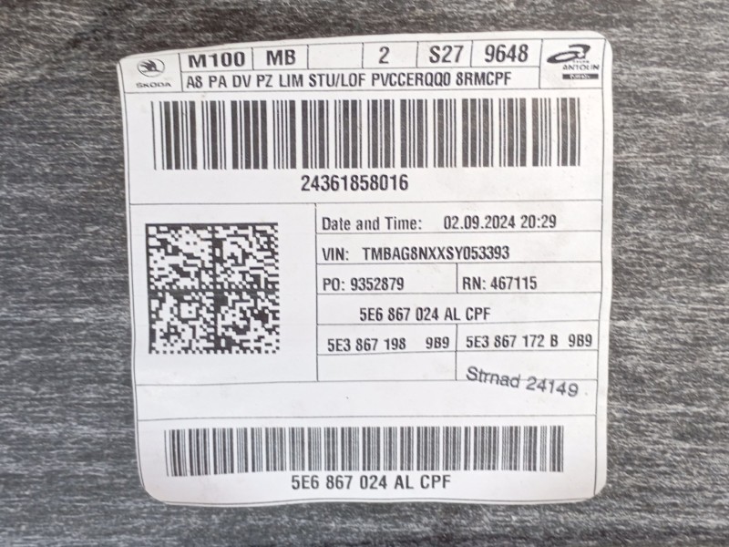 Recambio de guarnecido puerta trasera derecha para skoda octavia iv (nx3, nn3, pv3) 2.0 tdi referencia OEM IAM   