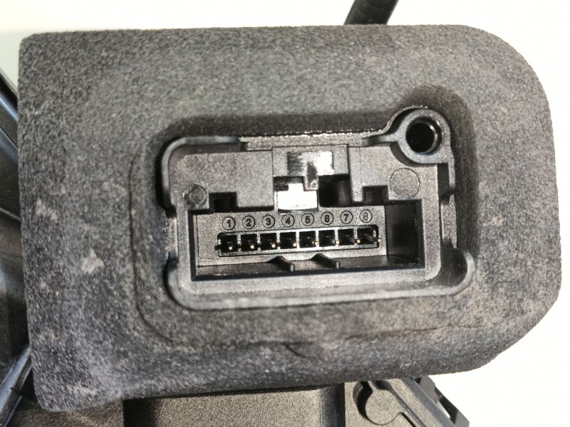 Recambio de cerradura puerta trasera derecha para skoda octavia iv (nx3, nn3, pv3) 2.0 tdi referencia OEM IAM   