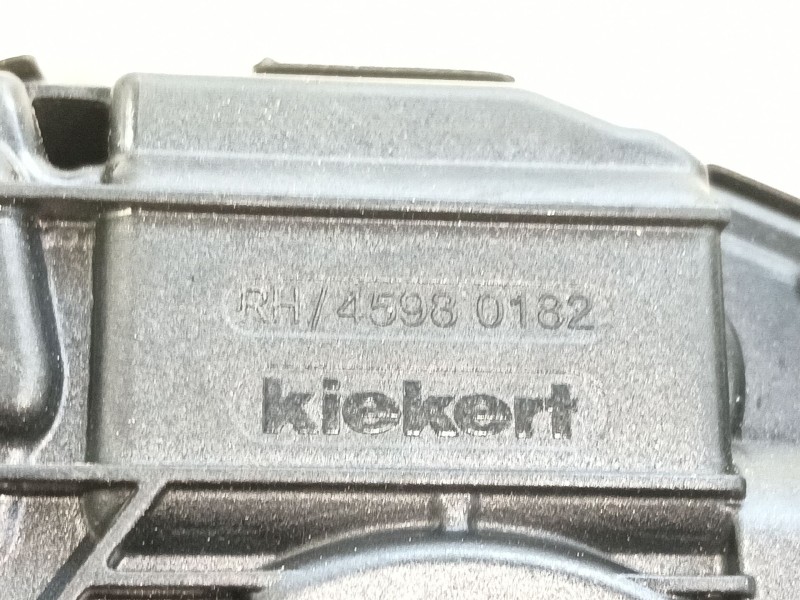 Recambio de cerradura puerta trasera derecha para skoda octavia iv (nx3, nn3, pv3) 2.0 tdi referencia OEM IAM   