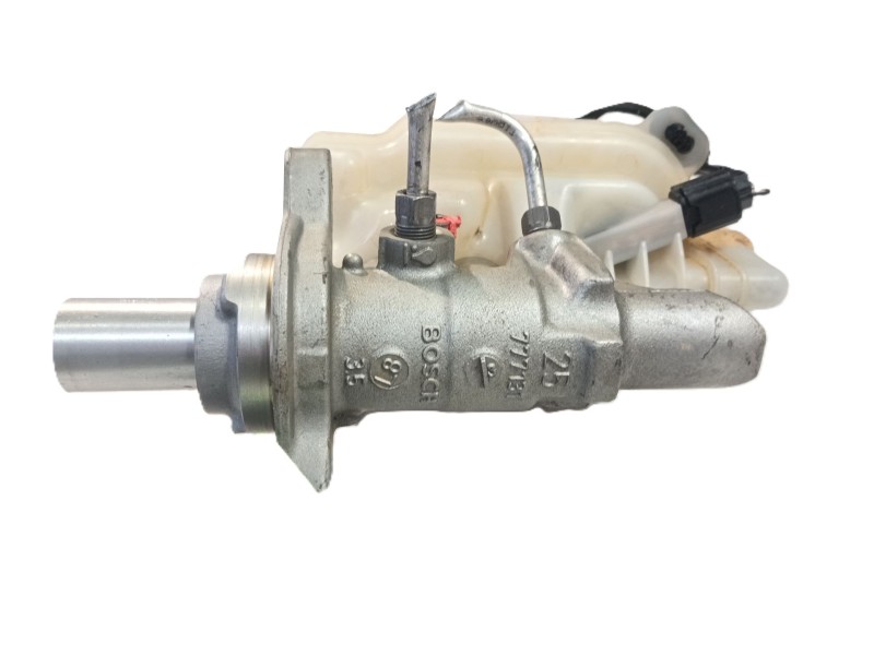 Recambio de bomba freno para renault scénic iv (j9_) 1.3 tce 140 referencia OEM IAM 460115847R  