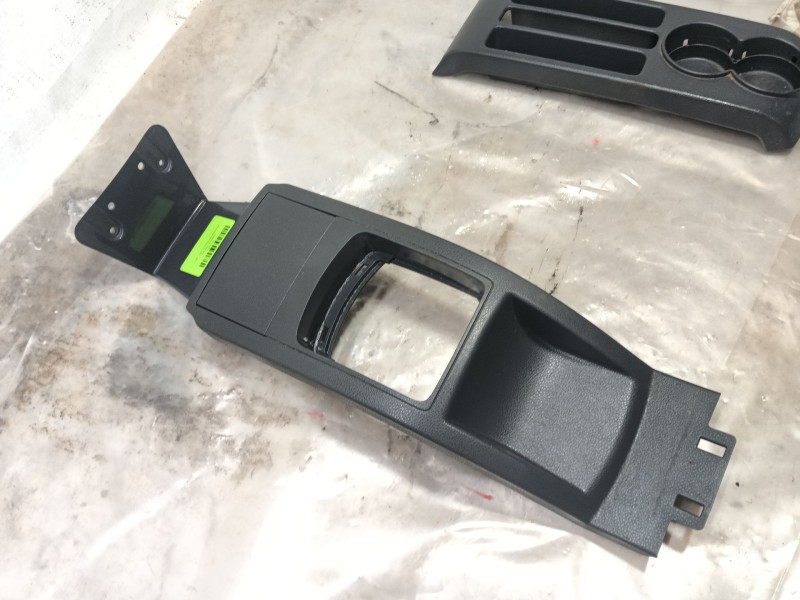 Recambio de consola central para volkswagen polo iv (9n_, 9a_) 1.4 16v referencia OEM IAM   