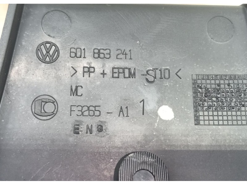 Recambio de consola central para volkswagen polo iv (9n_, 9a_) 1.4 16v referencia OEM IAM   