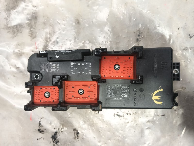 Recambio de caja reles / fusibles para saab 9-3 station wagon (e50) 1.9 tid referencia OEM IAM   