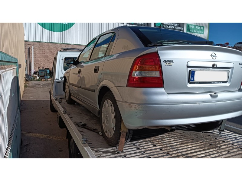 opel astra g hatchback (t98) del año 2002