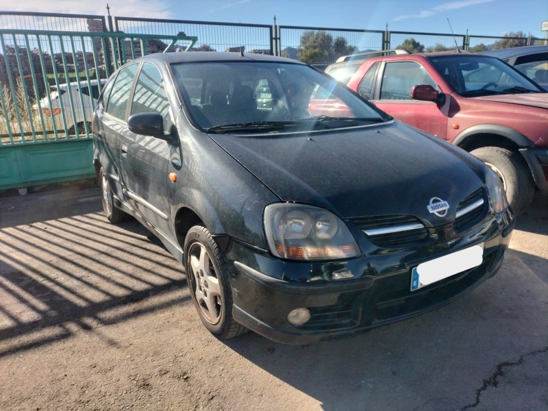 nissan almera tino (v10) del año 2002