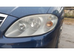 Recambio de faro derecho para ssangyong rodius i 2.7 xdi referencia OEM IAM 8310221205  