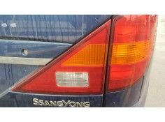 Recambio de piloto trasero derecho interior para ssangyong rodius i 2.7 xdi referencia OEM IAM   
