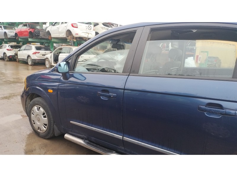 Recambio de puerta delantera izquierda para ssangyong rodius i 2.7 xdi referencia OEM IAM 6200321202  
