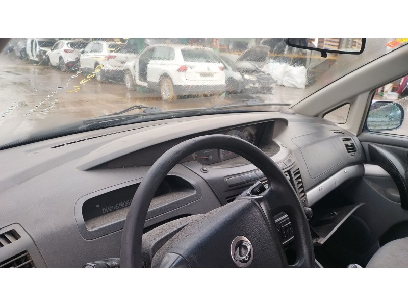 Recambio de cuadro instrumentos para ssangyong rodius i 2.7 xdi referencia OEM IAM   