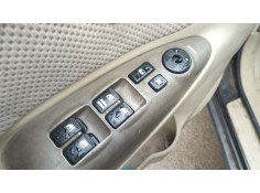 Recambio de mando elevalunas delantero izquierdo para hyundai tucson (jm) 2.0 crdi referencia OEM IAM 935702E250G8  