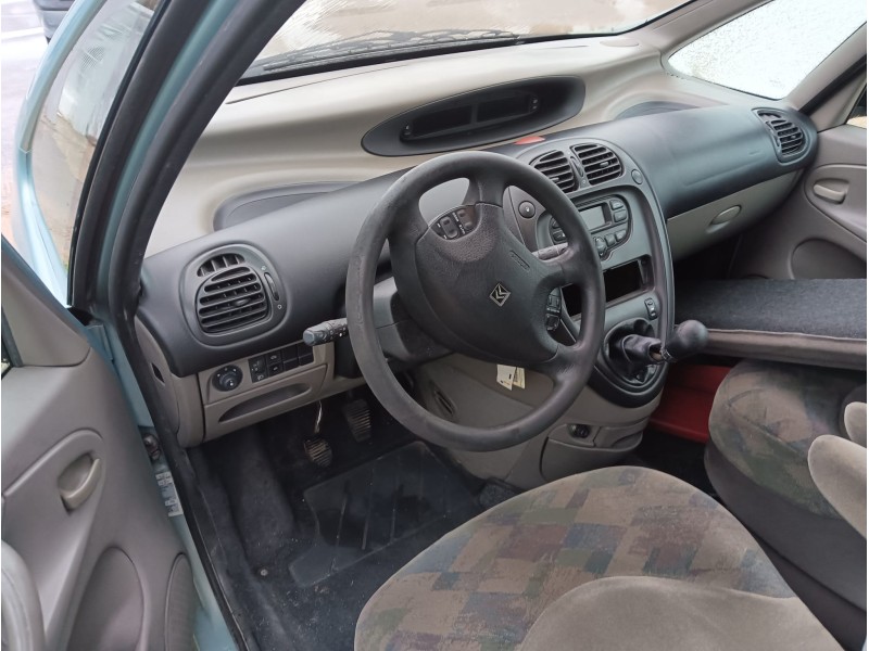 citroën xsara picasso (n68) del año 2002