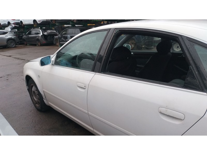 Recambio de puerta delantera izquierda para audi a6 c5 (4b2, 4b4) 2.4 referencia OEM IAM   