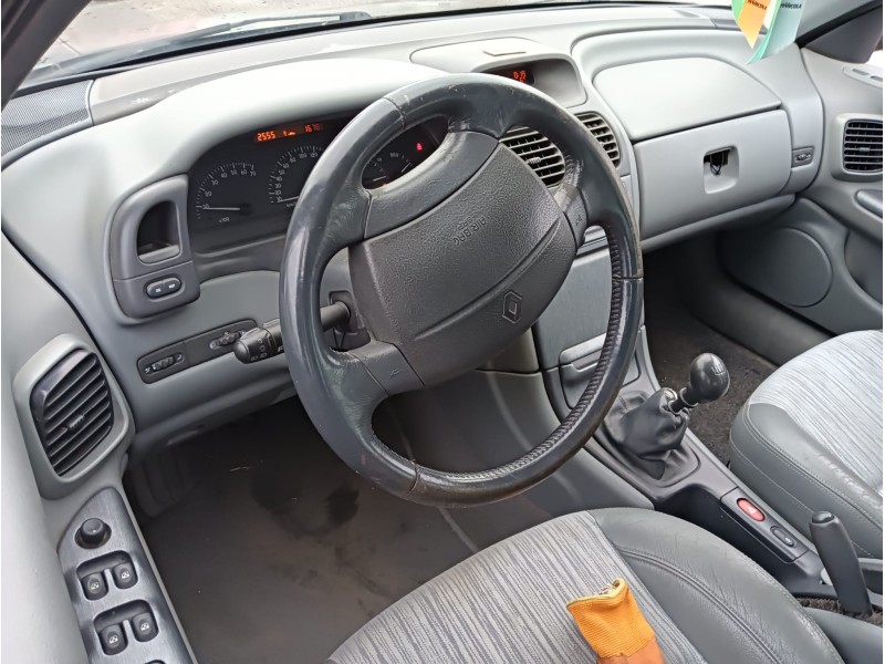 renault laguna i (b56_, 556_) del año 1999