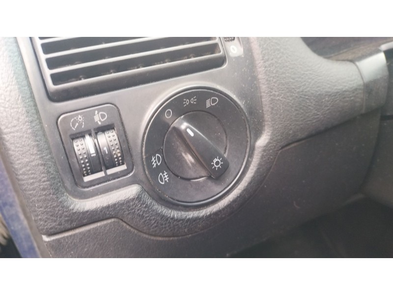 Recambio de mando luces para volkswagen golf iv (1j1) 1.6 referencia OEM IAM   