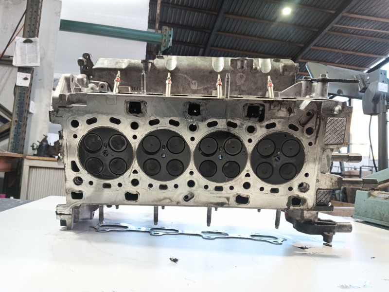 Recambio de culata para renault master iii caja/chasis (ev, hv, uv) 2.3 dci 165 rwd (hv0p, hv0u, hv10, hv12, uv0p, uv0u,... refe
