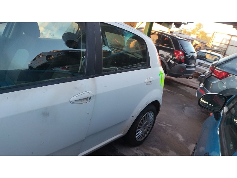Recambio de puerta trasera izquierda para fiat grande punto (199_) 1.3 d multijet referencia OEM IAM   