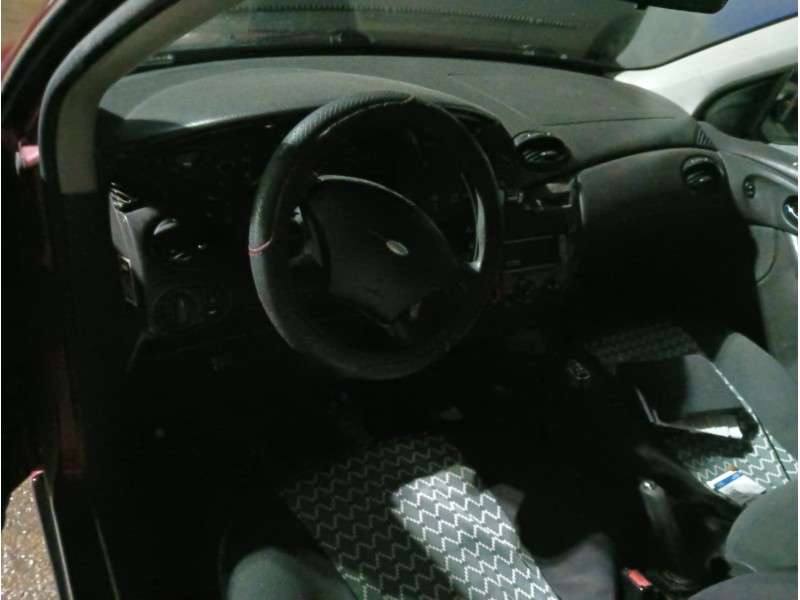 ford focus i sedán (dfw) del año 1999