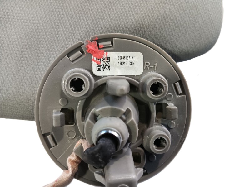 Recambio de parasol derecho para opel astra k sports tourer (b16) 1.6 cdti (35) referencia OEM IAM 39046137  