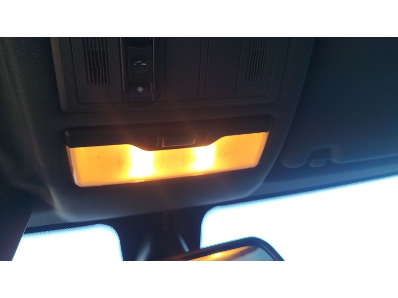 Recambio de luz interior delantera central para bmw x3 (e83) 2.5 i referencia OEM IAM   
