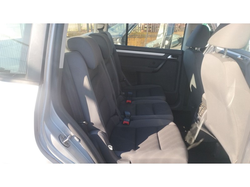 Recambio de asientos traseros para volkswagen touran (1t3) 1.6 tdi referencia OEM IAM   