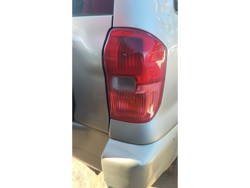 Recambio de piloto trasero derecho para toyota rav 4 ii (_a2_) 2.0 d 4wd (cla20_, cla21_) referencia OEM IAM   