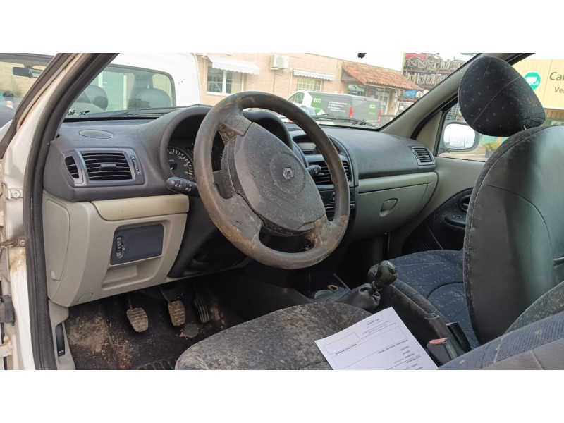 renault clio ii (bb_, cb_) del año 2002